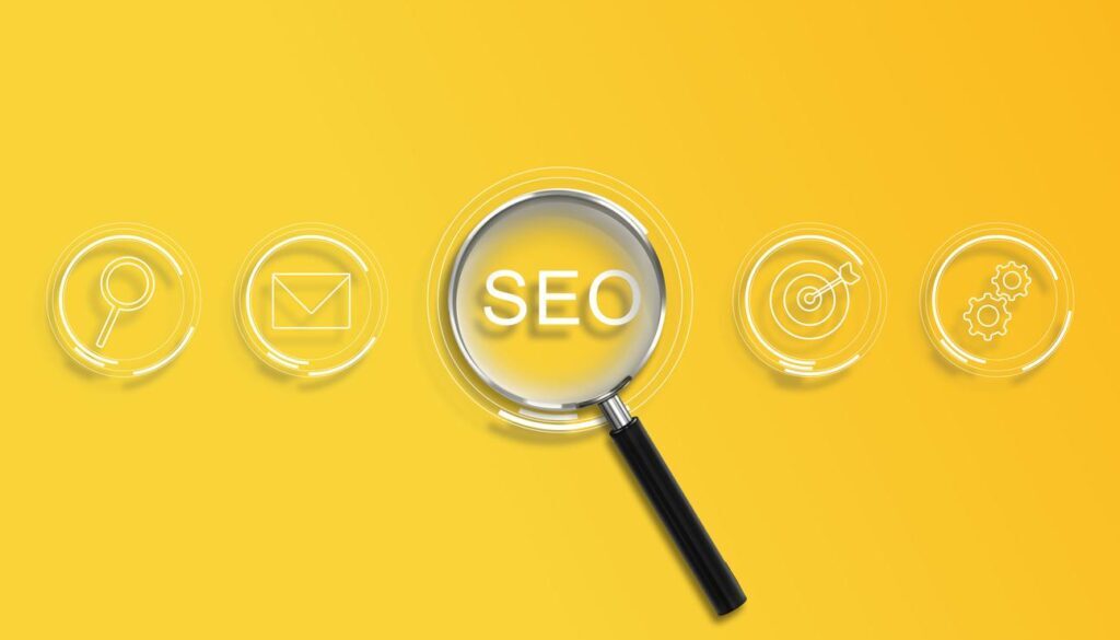 Difference between SEO and SMM illustration